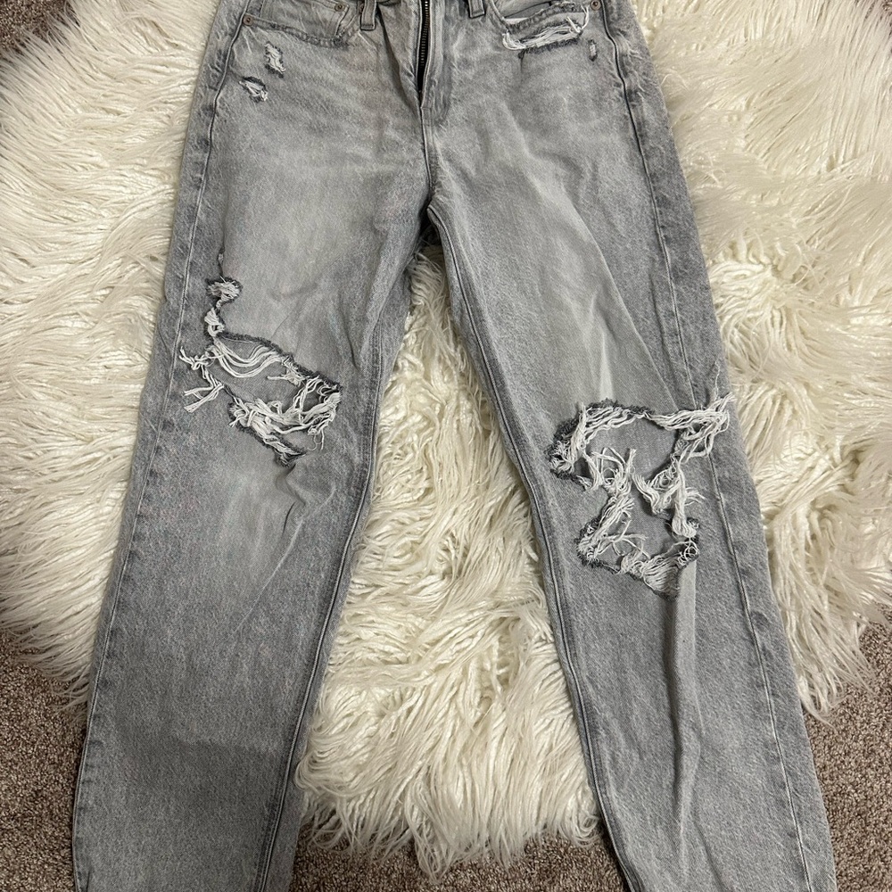 American Eagle Outfitters Gray Straight Leg Jeans with Distressed Knees